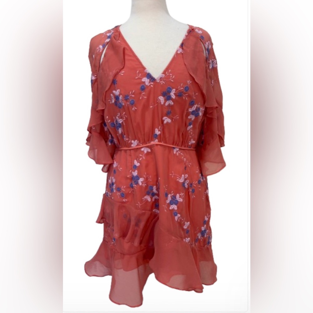 Size M Talulah Coral Floral Ruffle V-Neck Mini Dress